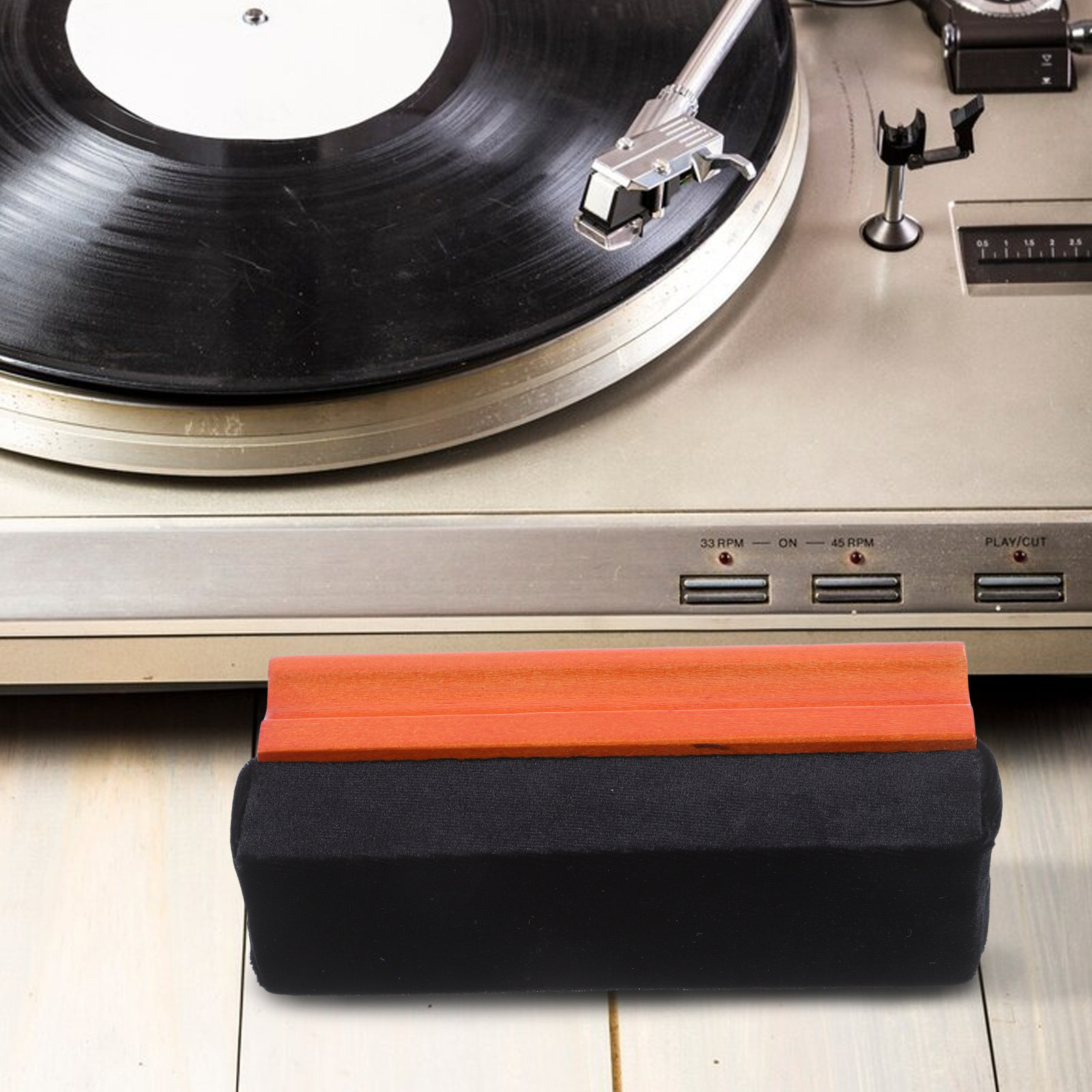 Vinyl Record Brush Black Glue  - огляд і ціна Vinyl Record Cleaner